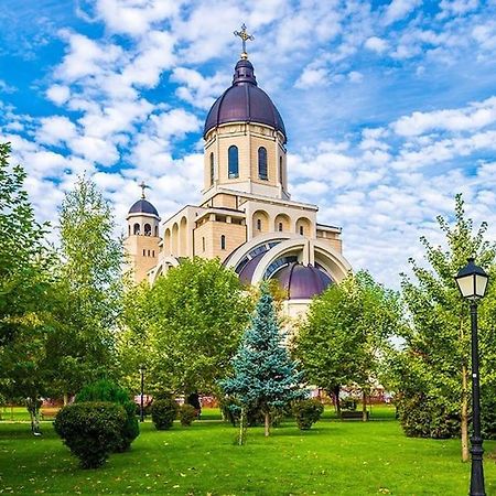 Ultracentral,Parcul Catedralei,Apartament 2 Camere Μπακάου Εξωτερικό φωτογραφία